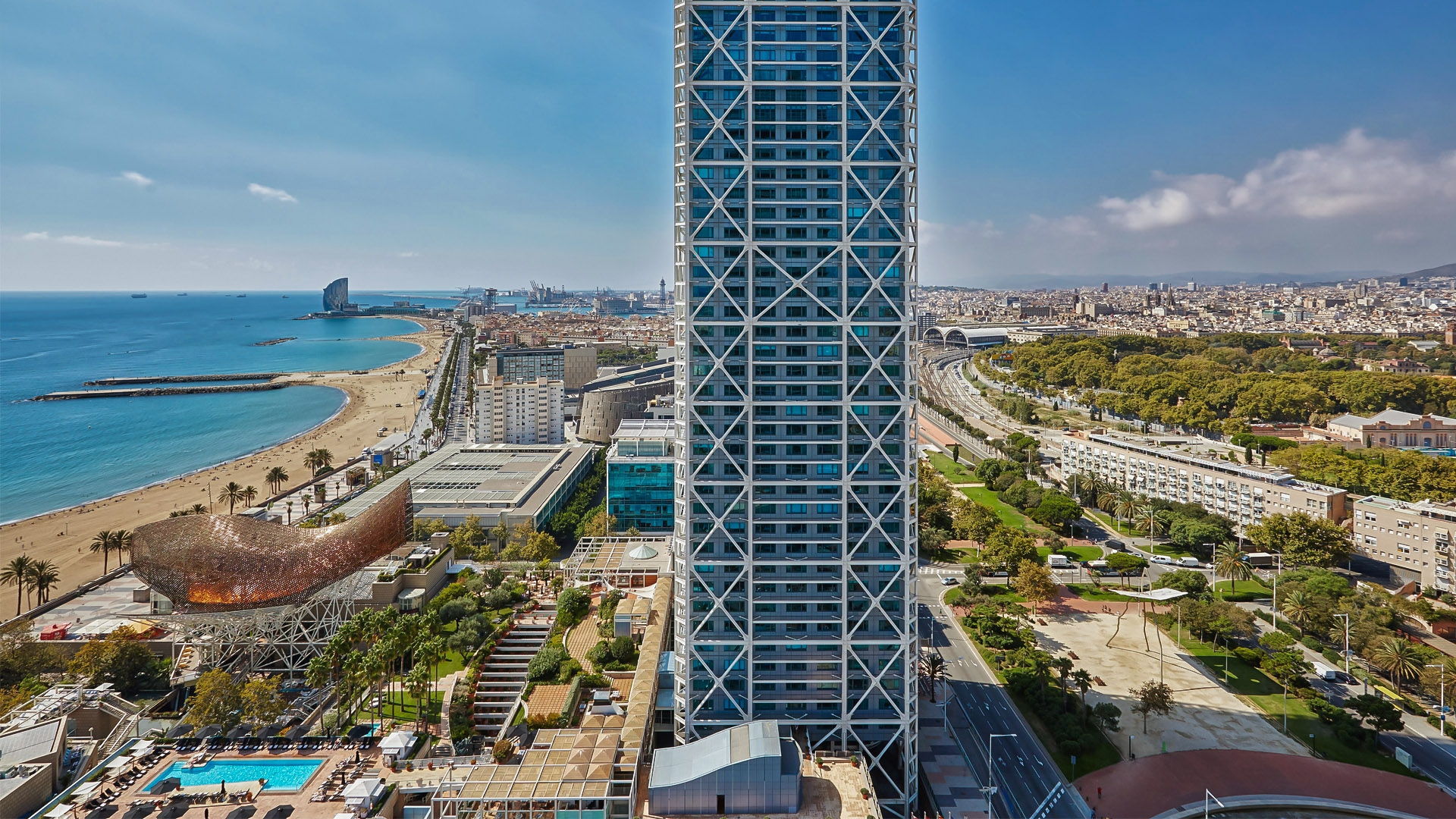 luxury-city-hotel-in-barcelona-with-five-star-urban-spa-and-fantastic