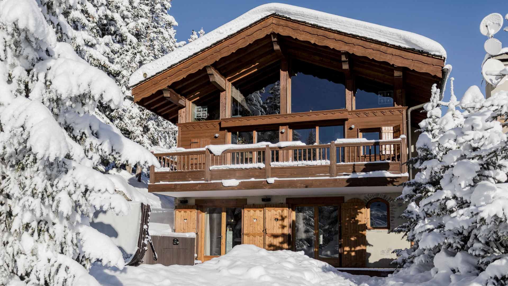 Book Chalet Pralong 1850 for a Superb Courchevel Break