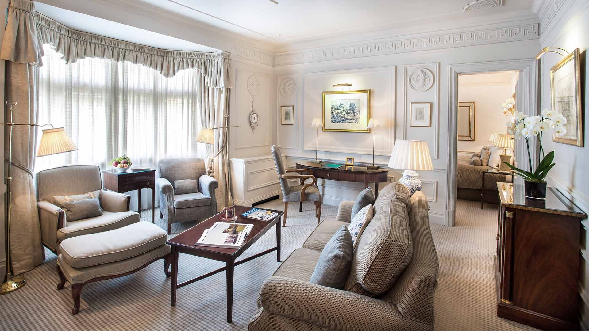 Exclusive luxury boutique hotel in central London near St James's Park